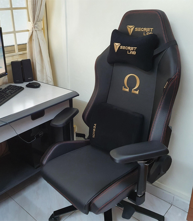 Secret Lab Omega - Image 4